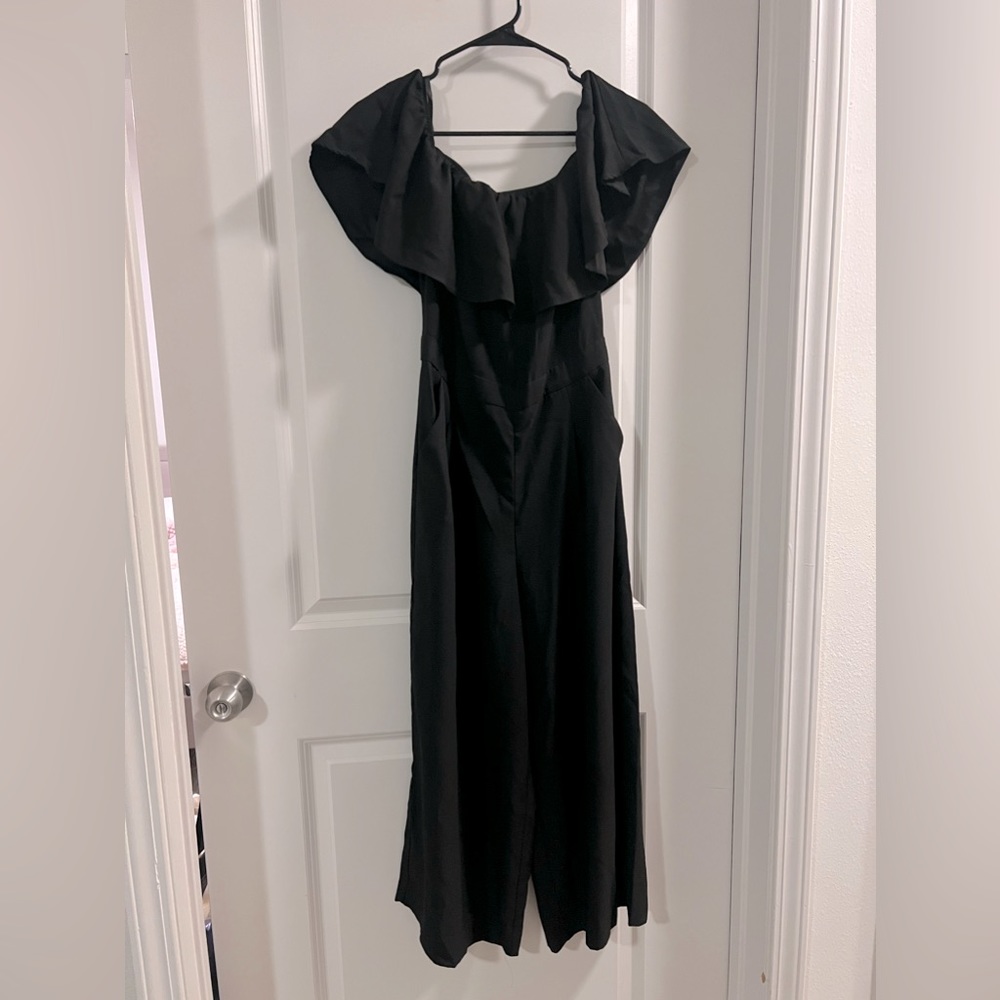 Black ruffle off the shoulder jumpsuit; size 4 Banana Republic